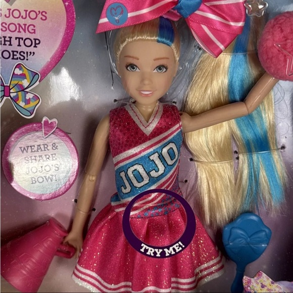 Jojo Siwa 10 inch singing dolls singing high top shoes pink. Pink cheerleading - Picture 3 of 3